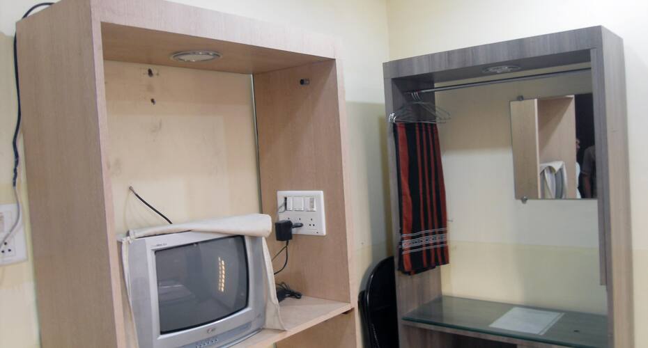Hotel M. G., Raipur 5